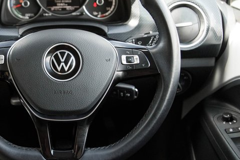 Volkswagen Up E-UP 19