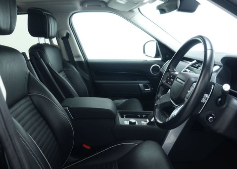 Land Rover Discovery 3.0 Discovery HSE D MHEV Auto 4WD 49