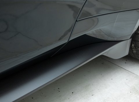 Aston Martin Vanquish Volante 34