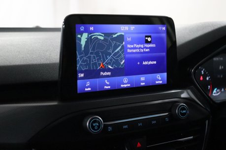 Ford Focus TITANIUM X 40