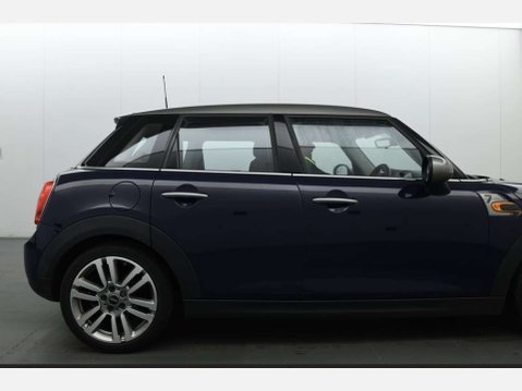 Mini Hatch 1.5 Cooper Seven 5dr 7