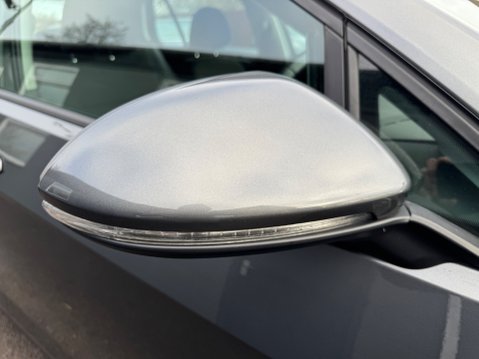 Volkswagen Golf SE NAVIGATION TSI BLUEMOTION TECHNOLOGY 20