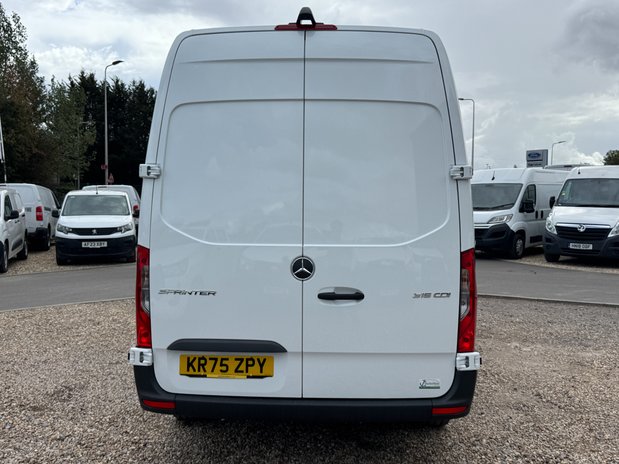 Mercedes-Benz Sprinter AUTO MWB L2H2 High Roof 315 Pro Air Con Camera EURO 6 7