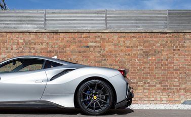 Ferrari 488 Pista 31