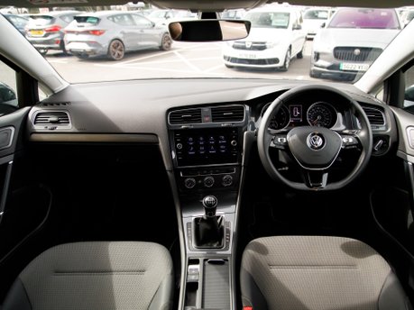 Volkswagen Golf MATCH TSI