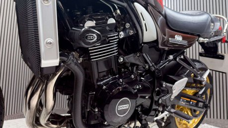 Kawasaki Z900 50TH ANNIVERSARY 2022 6K MOT OCTOBER 2027 900CC 27