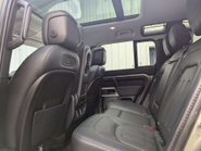 Land Rover Defender 2.0 Defender SE Auto 4WD 5dr 26