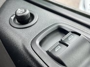 Ford Transit Custom 320 L1 Trend 130 ps Panel Van - Air Con / Twin Side Loading Doors 39