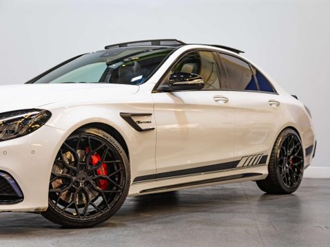 Mercedes-Benz C Class 4.0 C63 V8 BiTurbo AMG (Premium) Saloon 4dr Petrol SpdS MCT Euro 6 (s/s) (4 18