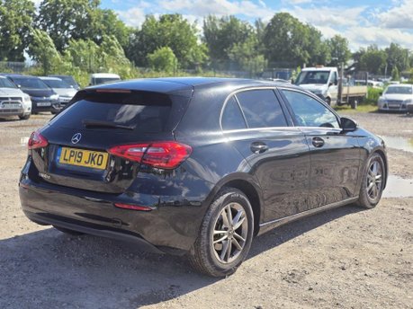 Mercedes-Benz A Class 1.5 A180d SE Hatchback 5dr Diesel 7G-DCT Euro 6 (s/s) (116 ps) 7