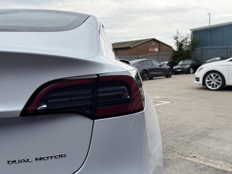 Tesla Model 3 (Dual Motor) Long Range Saloon 4dr Electric Auto 4WDE (346 ps) 19