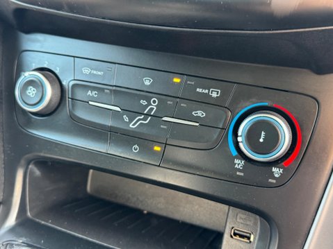 Ford Focus 1.5 TDCi Zetec Edition Euro 6 (s/s) 5dr 27