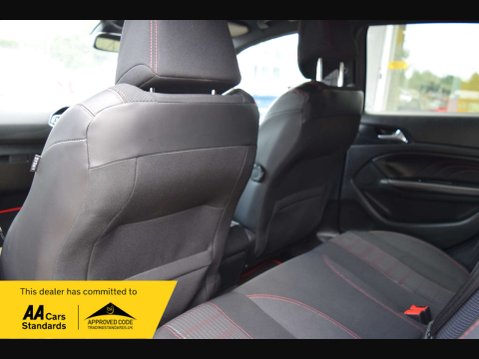 Peugeot 308 1.6 308 GT Line HDi Blue S/S 5dr 33