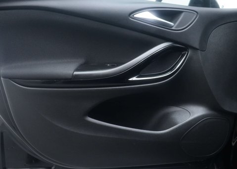 Vauxhall Astra 1.4 Astra SRi VX-Line Nav T S/S 5dr 43