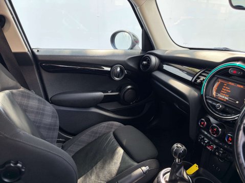 Mini Hatch 2.0 Cooper S 5dr 18