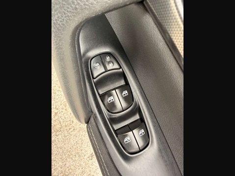 Nissan Qashqai 1.5 Qashqai N-Connecta dCi 5dr 39
