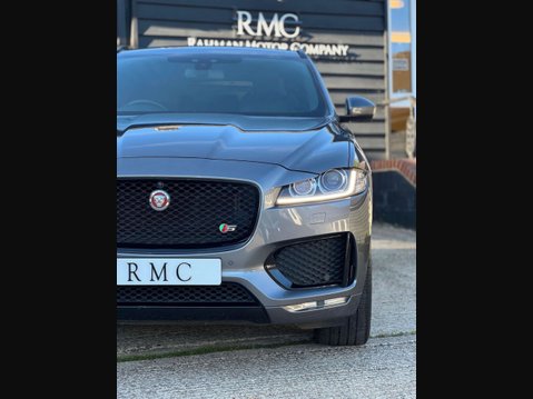 Jaguar F-Pace 3.0 V6 S Auto AWD Euro 6 (s/s) 5dr 6