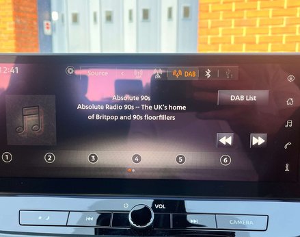 Nissan Juke 1.0 Juke Acenta Premium DiG-T 5dr 38