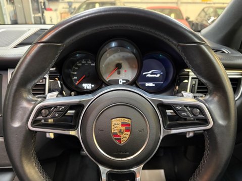 Porsche Macan 3.0 TD V6 S PDK 4WD Euro 6 (s/s) 5dr 15