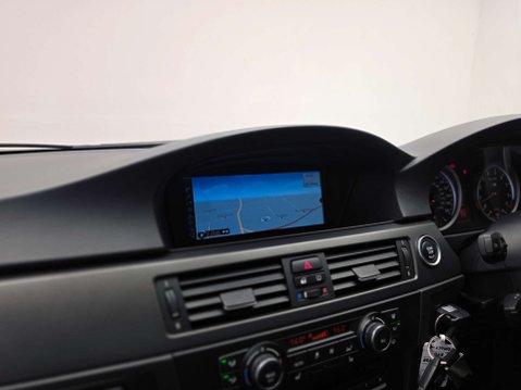 BMW M3 4.0 iV8 Coupe 2dr Petrol DCT Euro 5 (420 ps) (Competition Pack) 14