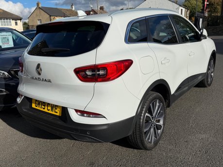 Renault Kadjar ICONIC TCE 6