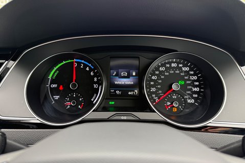 Volkswagen Passat GTE DSG - VAT Q - 1 OWNER - PLUG IN HYBRID - 3 IN STOCK 45