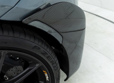 McLaren 765LT Spider 43