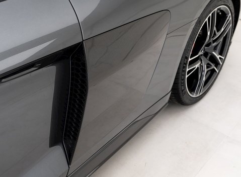 Audi R8 V10 Performance Carbon Black 24