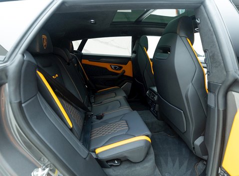 Lamborghini Urus S 13