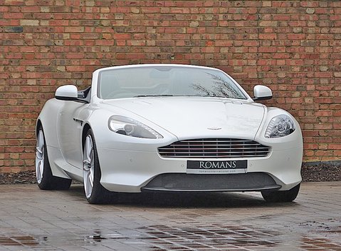 Aston Martin DB9 Volante 1