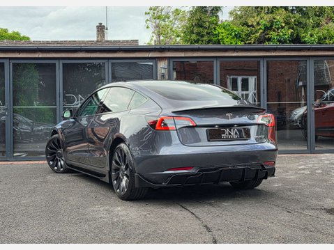 Tesla Model 3 Model 3 Performance AWD 4WD 4dr 3