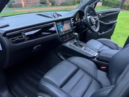Porsche Macan S PDK 21