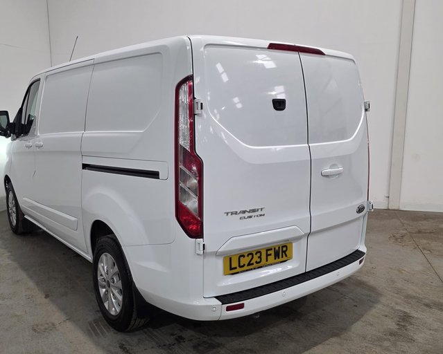 Ford Transit Custom Transit Custom 300 L1 Diesel FWD 2.0 EcoBlue 130ps Low Roof Limited Van