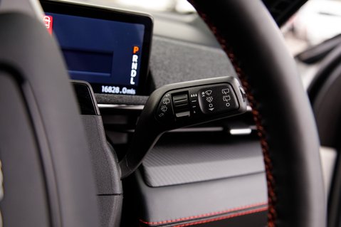 Ford Mustang Mach-E BASE 15