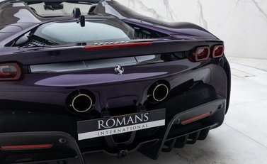 Ferrari SF90 Spider 39