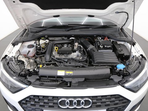Audi A1 1.0 TFSI 25 Technik Sportback Euro 6 (s/s) 5dr 28