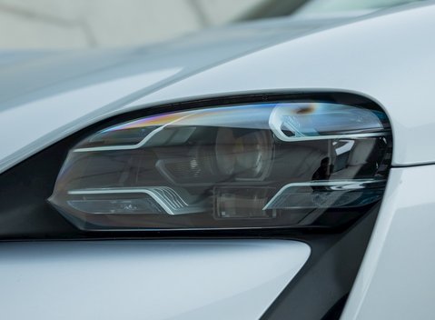 Porsche Taycan Turbo 28