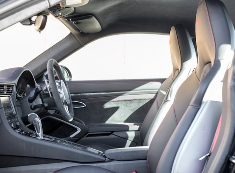 Porsche 911 (991) GT3 13