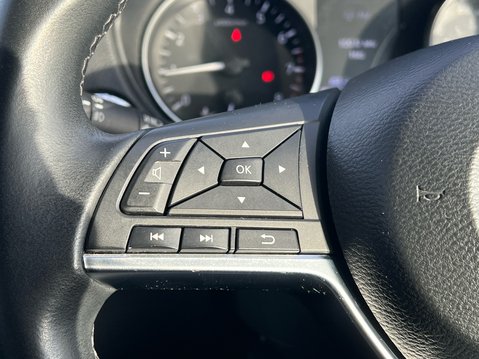 Nissan Qashqai DIG-T N-MOTION DCT 29