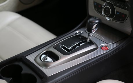 Jaguar XKR Stunning Cherished Example - Only 3 Owners 21