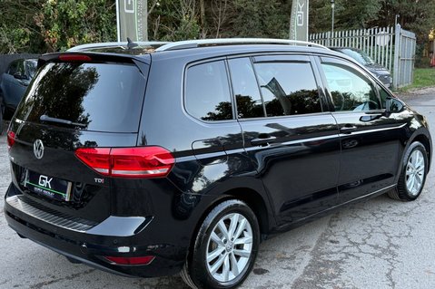 Volkswagen Touran SE TDI BMT -APPLE CAR PLAY-£35 ROAD TAX -9 SERVICES -PARK PILOT-240V SOCKET 6