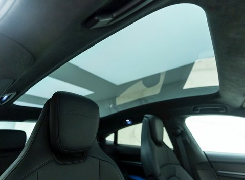 Porsche Taycan Turbo S 11