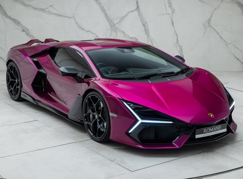 Lamborghini Revuelto 11