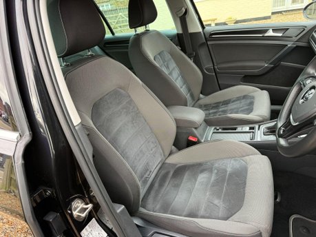 Volkswagen Golf 2.0 TDI BlueMotion Tech GT DSG Euro 5 (s/s) 5dr 21
