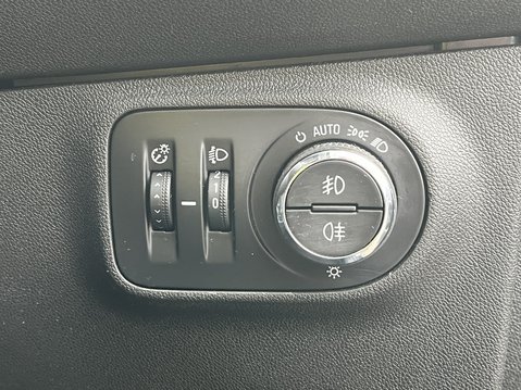 Vauxhall Corsa 1.4 ecoFLEX Energy 5dr [AC] 21