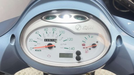 SYM Fiddle 2018 11K NEW MOT CLEAN 200CC SCOOTER 10