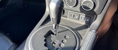 Mazda MX-5  AUTOMATIC.. CONVERTIBLE.. 10 SERVICES..HEATED LEATHER..AIR CON..CRUISE..  1