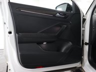 Volkswagen T-Roc DESIGN TSI 44