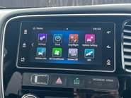 Mitsubishi Outlander DI-D 4 24