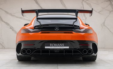 Mercedes-Benz Amg GT BLACK SERIES 5